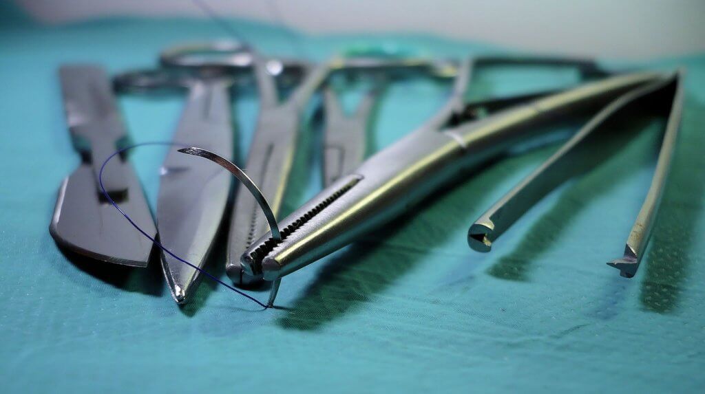 A photo of many surgery tools